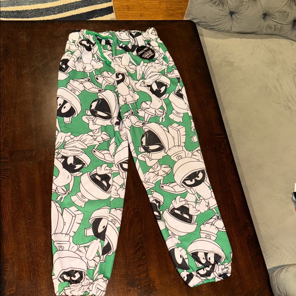 Looney Tunes Sweatpants - Picture 2 of 3